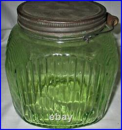 ANTIQUE COUNTRY KITCHEN HOOSIER CABINET VASELINE GLASS COOKIE STORAGE JAR w WOOD