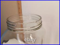 ANTIQUE DAZEY NO 40 PADDLE BUTTER CHURN WithORIGINAL DAZEY 4 QUART GLASS JAR