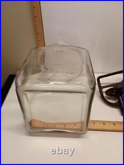 ANTIQUE DAZEY NO 40 PADDLE BUTTER CHURN WithORIGINAL DAZEY 4 QUART GLASS JAR