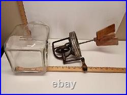 ANTIQUE DAZEY NO 40 PADDLE BUTTER CHURN WithORIGINAL DAZEY 4 QUART GLASS JAR