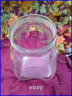 Antique Butter Churn. 8 Quart Glass Jar, Hand Crank, Beautiful with red handles