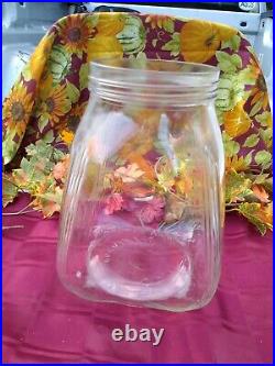 Antique Butter Churn. 8 Quart Glass Jar, Hand Crank, Beautiful with red handles