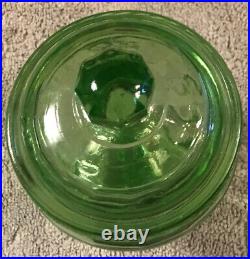 HAZEL ATLAS COLONIAL BLOCK GREEN VASELINE GLASS Uranium with Lid Candy JAR 1930s
