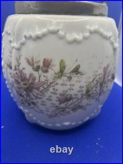 Unsigned Wavecrest Biscuit Jar Base/Vase- W Lid And Handle 6.5x4.5 Wide