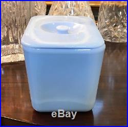 VHTF McKee Delphite Poudre Blue 4 X 6 Knob Handled Refrigerator Dish Box Jar