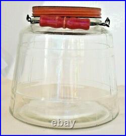 Vintage 1 Gallon Glass Jar withMetal Screw Top Lid & Wood Handle. No Chips/Cracks